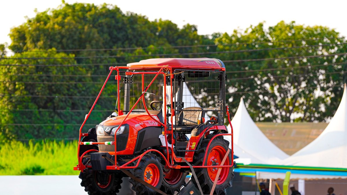 kubota b2440s specs
